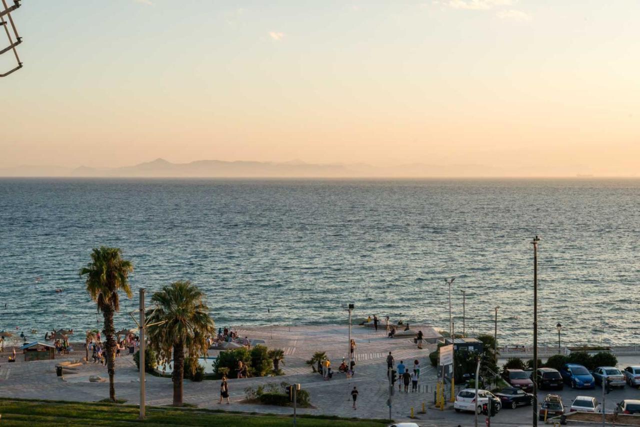 Flisvos Elite Seafront Luxury Apartment Athènes Extérieur photo